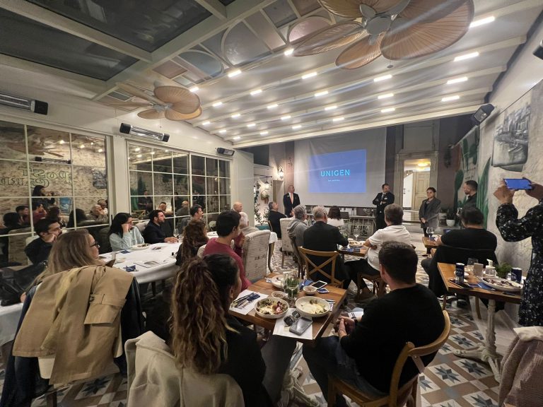 İzmir Serbest Mimarlar Derneği, iletişim ve organizasyon desteği verdiğimiz, @unigenyapimalzemeleri malzemeleri sponsorluğunda gerçekleşen Bon Vivant’daki etkinlikte üyeleriyle bir araya geldi.